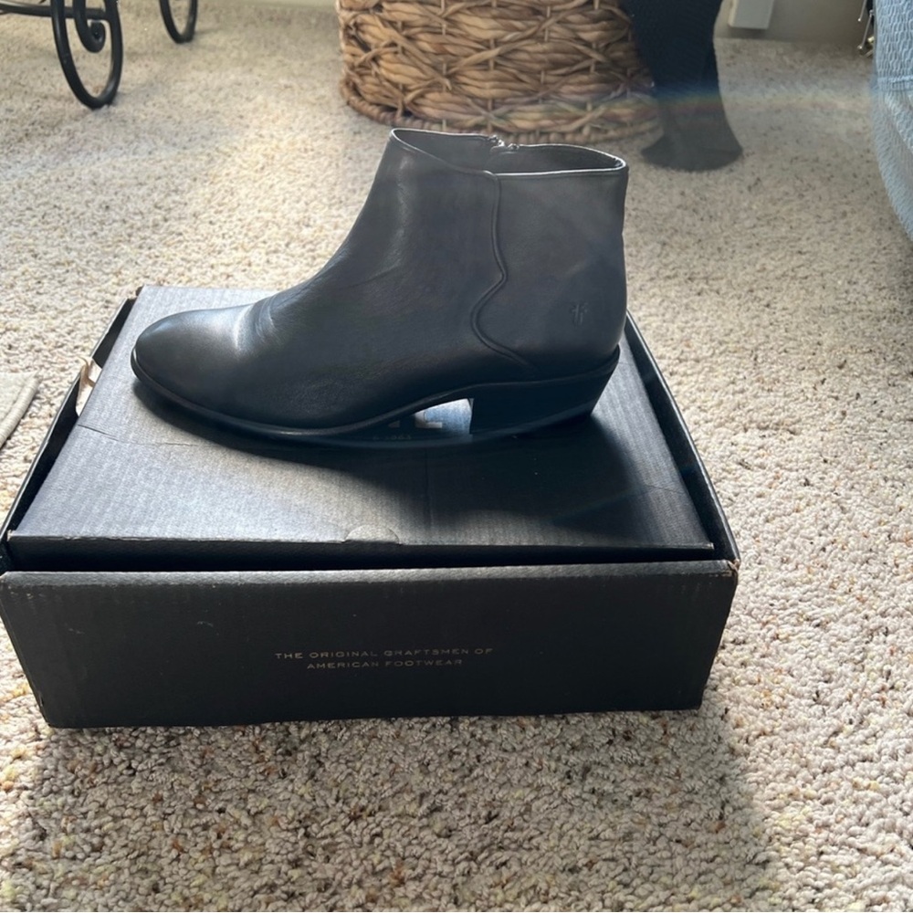 Carson Piping Bootie